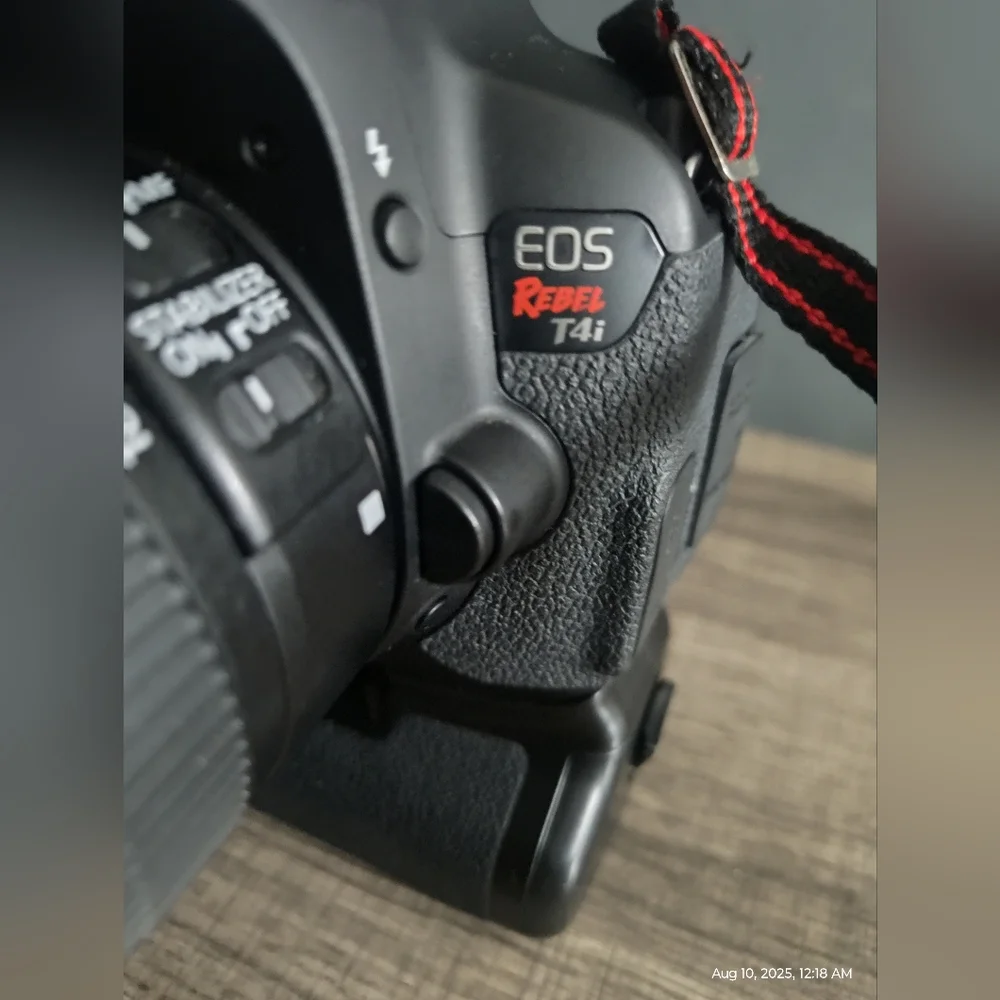 Canon EOS T4i Black DSLR Camera
